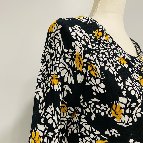 FRNCH Small/Medium Black Gold Floral Crepe Blouse Back Zipper Fairycore Cottage - Picture 5 of 16